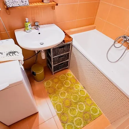 Zalan Apartmann Балатонкерестур